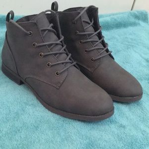 American eagle ankle boots